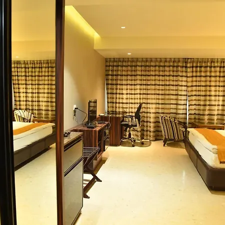 Comfort Inn Prince Bhuj Exterior photo