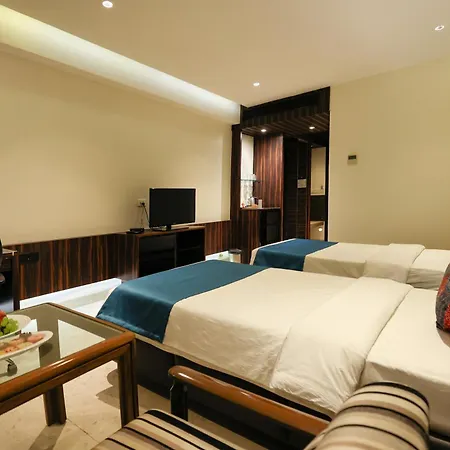 Comfort Inn Prince Bhuj Exterior photo