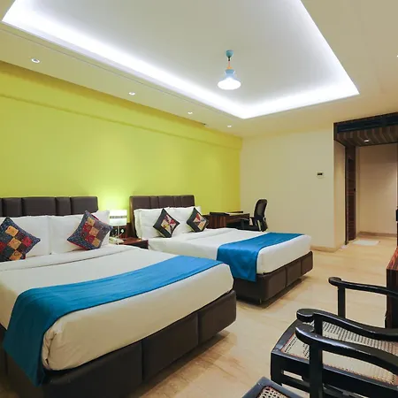 Comfort Inn Prince Bhuj Exterior photo
