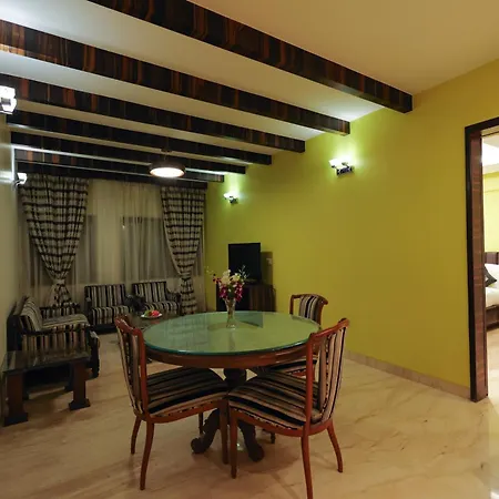 Comfort Inn Prince Bhuj Exterior photo
