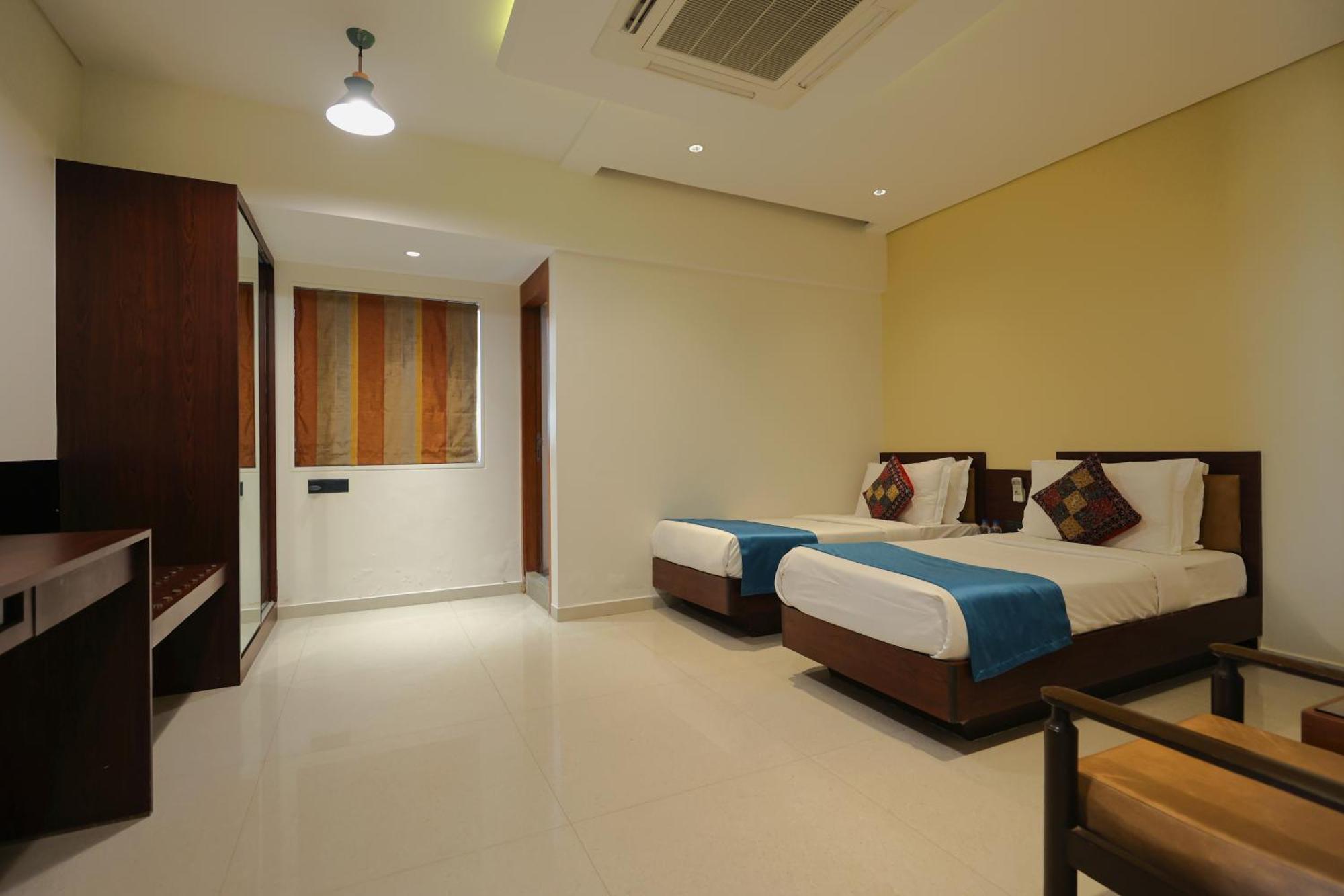 Hotel Comfort Bhuj